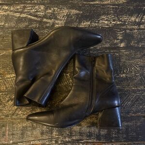 Vagabond Elegant Black leather Ankle Boots